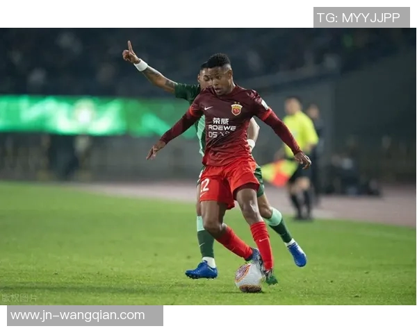 巴恩斯利迎战艾宁顿争夺英冠联赛关键三分的激烈对决 巴恩斯利迎战艾宁顿争夺英冠联赛关键三分的激烈对决