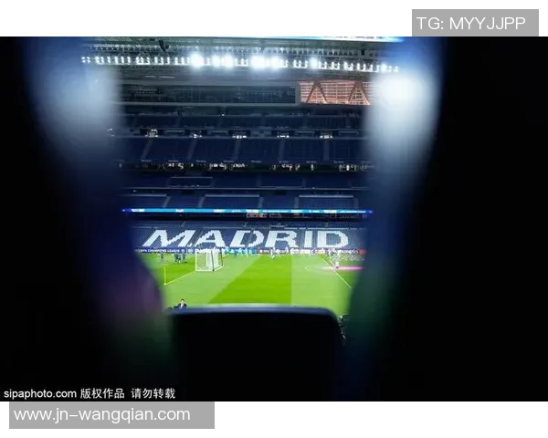 欧冠巅峰对决拜仁慕尼黑迎战巴塞罗那激情四溢的足球盛宴即将上演 欧冠巅峰对决拜仁慕尼黑迎战巴塞罗那激情四溢的足球盛宴即将上演