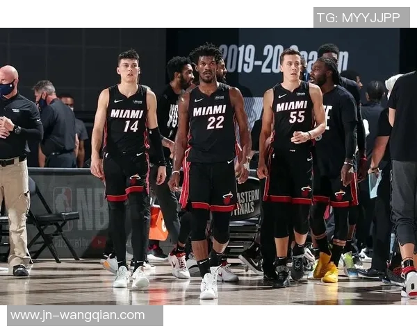 湖人对决魔术总决赛精彩回顾与战术分析带你领略篮球盛宴 湖人对决魔术总决赛精彩回顾与战术分析带你领略篮球盛宴