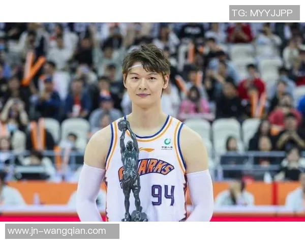 王哲林领衔中国男篮新篇章助力球队冲击国际赛场荣耀