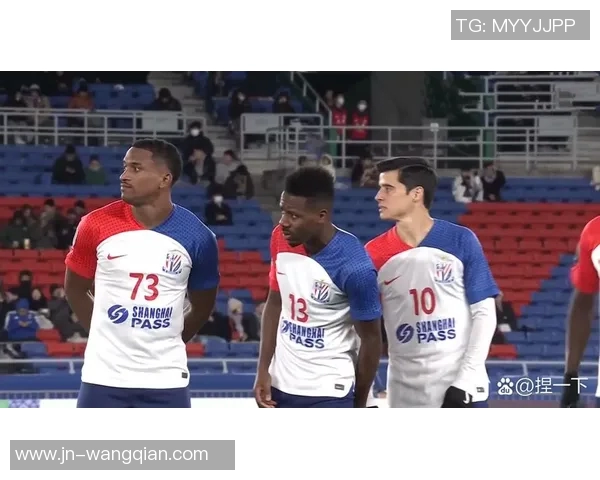 申花与长春亚泰激战正酣比赛结果揭晓引发球迷热议