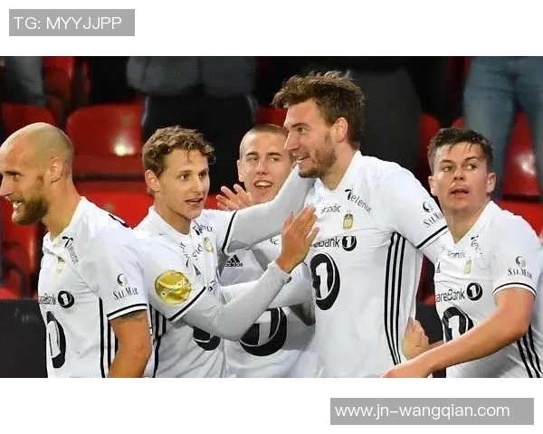 马里博尔与罗森博格的激烈对决揭示了欧洲足球的魅力与竞争力 马里博尔与罗森博格的激烈对决揭示了欧洲足球的魅力与竞争力