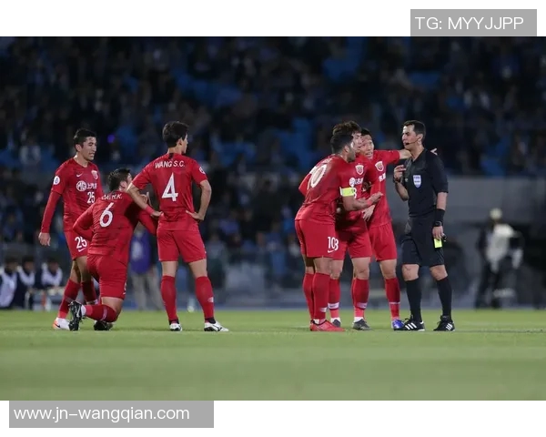 传奇前锋对决上港直播精彩赛事回顾与分析